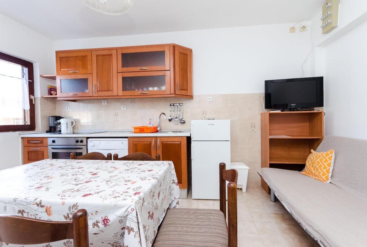 Apartments Ljubica J Lopar Eksteriør bilde