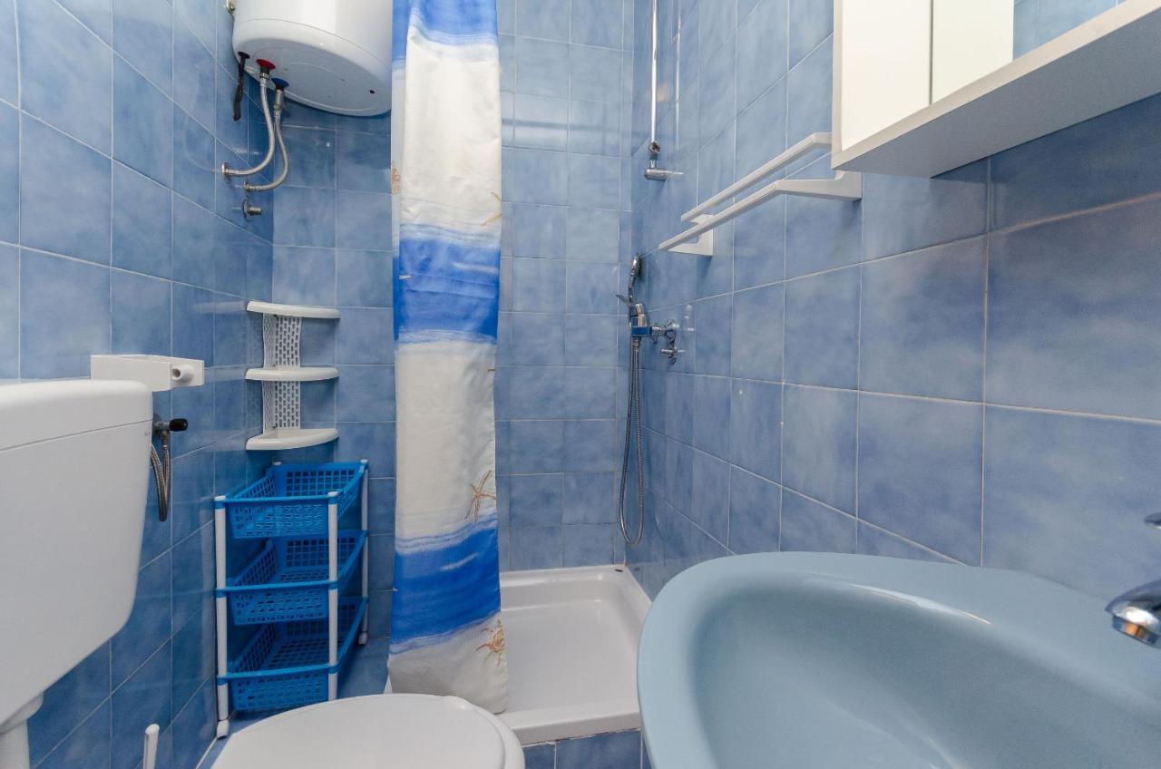 Apartments Ljubica J Lopar Eksteriør bilde