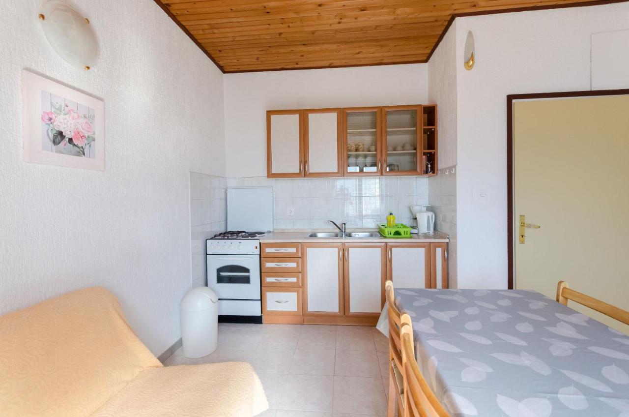 Apartments Ljubica J Lopar Eksteriør bilde